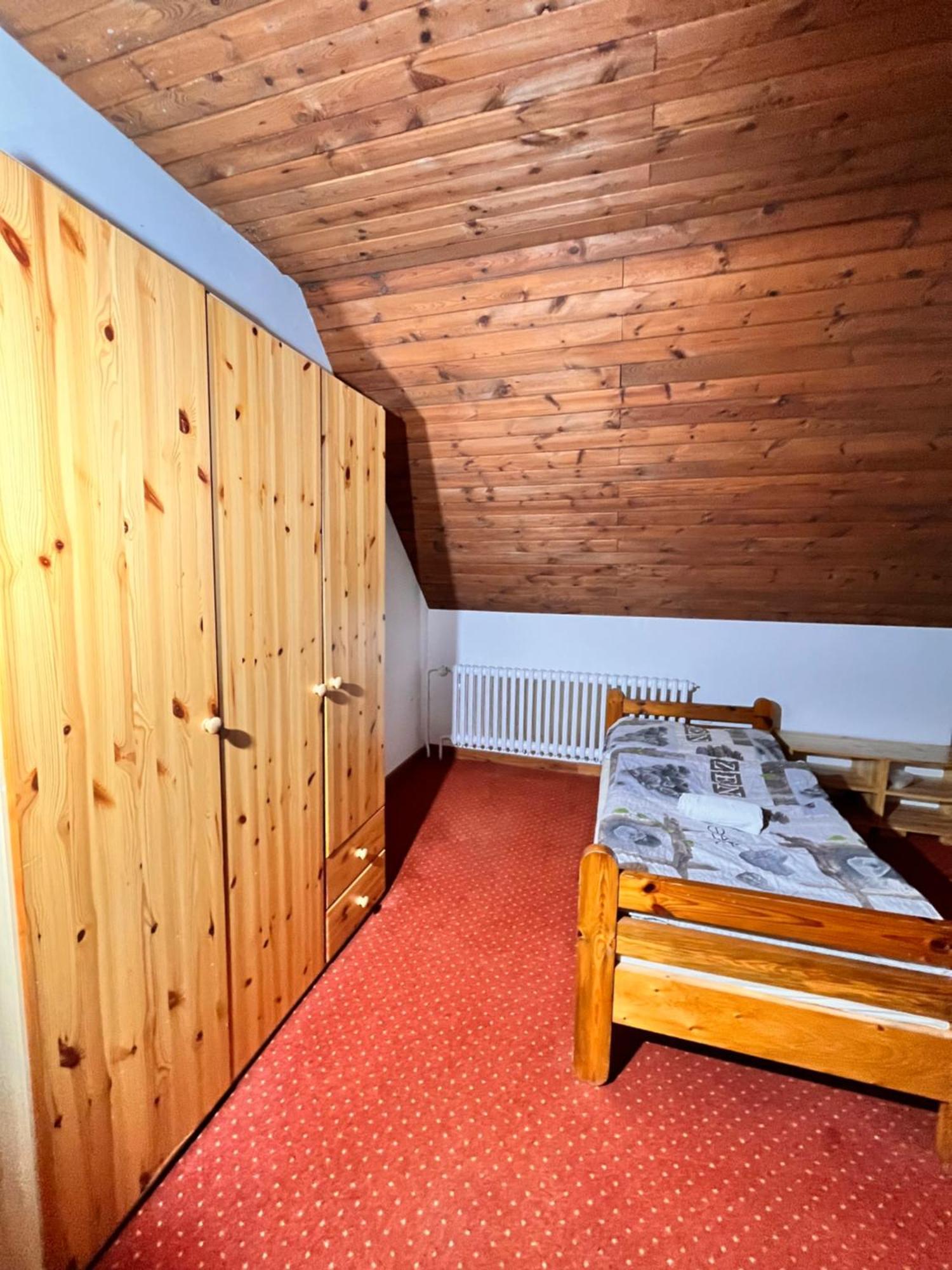 Hotel Vila Morava Liptowski Mikułasz Zewnętrze zdjęcie
