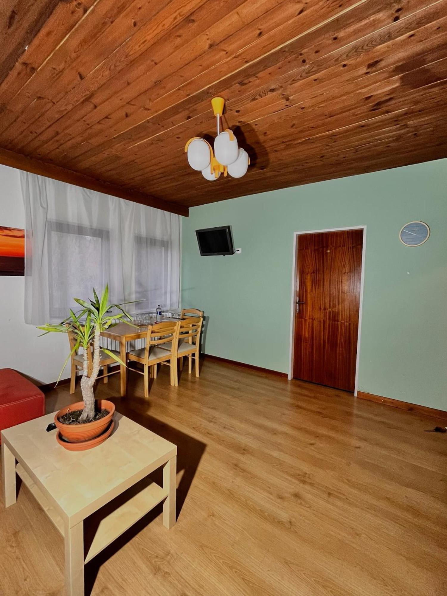 Hotel Vila Morava Liptowski Mikułasz Zewnętrze zdjęcie